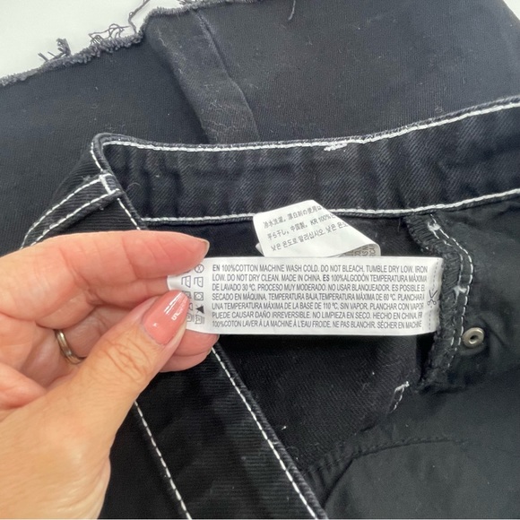 Forever 21 black denim skirt white stitch - Picture 4 of 4